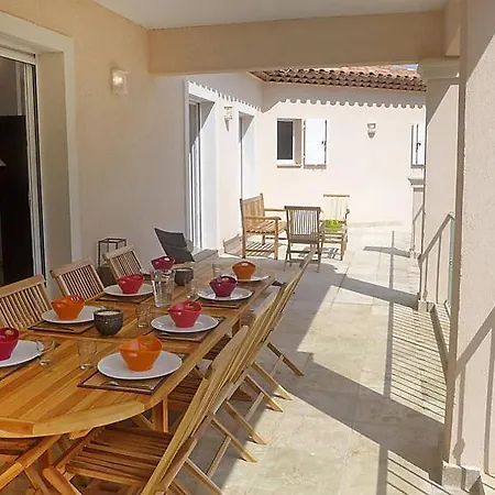 Tatil Evi Cavalaire-sur-mer Sleeps 12 Pool Wifi