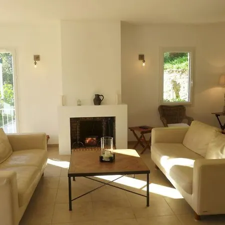 Cavalaire-sur-mer Sleeps 12 Pool Wifi Cavalaire-sur-Mer