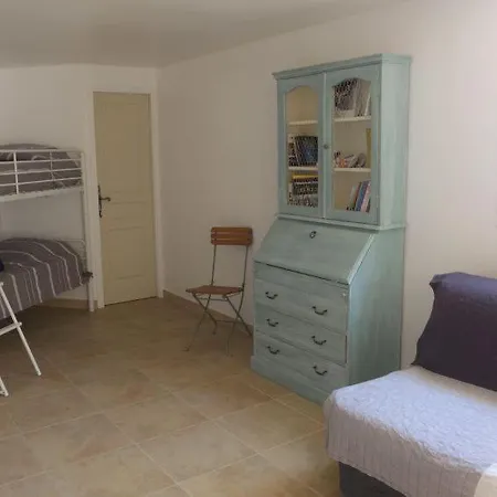 Cavalaire-sur-mer Sleeps 12 Pool Wifi Tatil Evi *