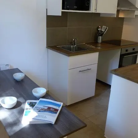 Cavalaire-sur-mer Sleeps 12 Pool Wifi Tatil Evi