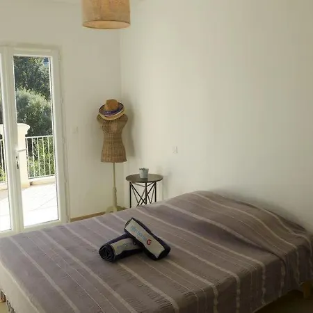 Cavalaire-sur-mer Sleeps 12 Pool Wifi * Cavalaire-sur-Mer